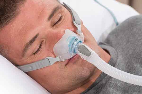 CPAP Full Face Mask vs Nasal Pillows 2